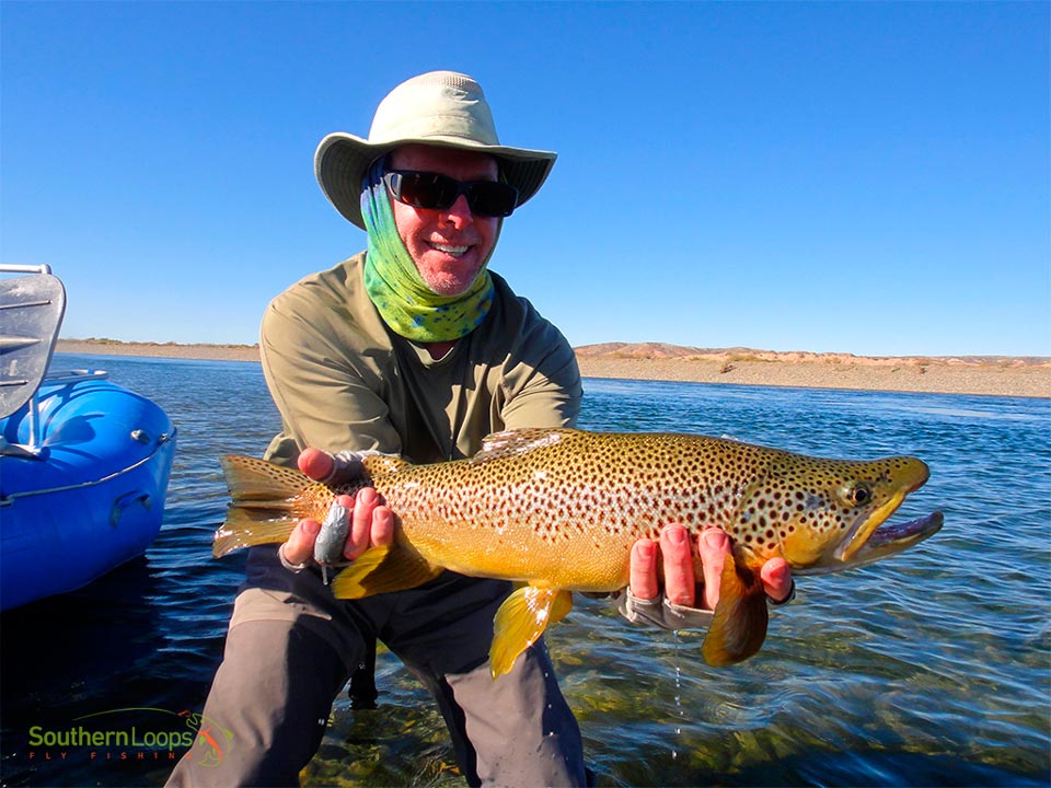 Big fish on the Limay River
